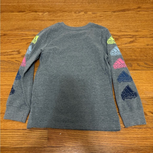 Adidas Kids Grey Long Sleeve Shirt Size 7 - Picture 3 of 3